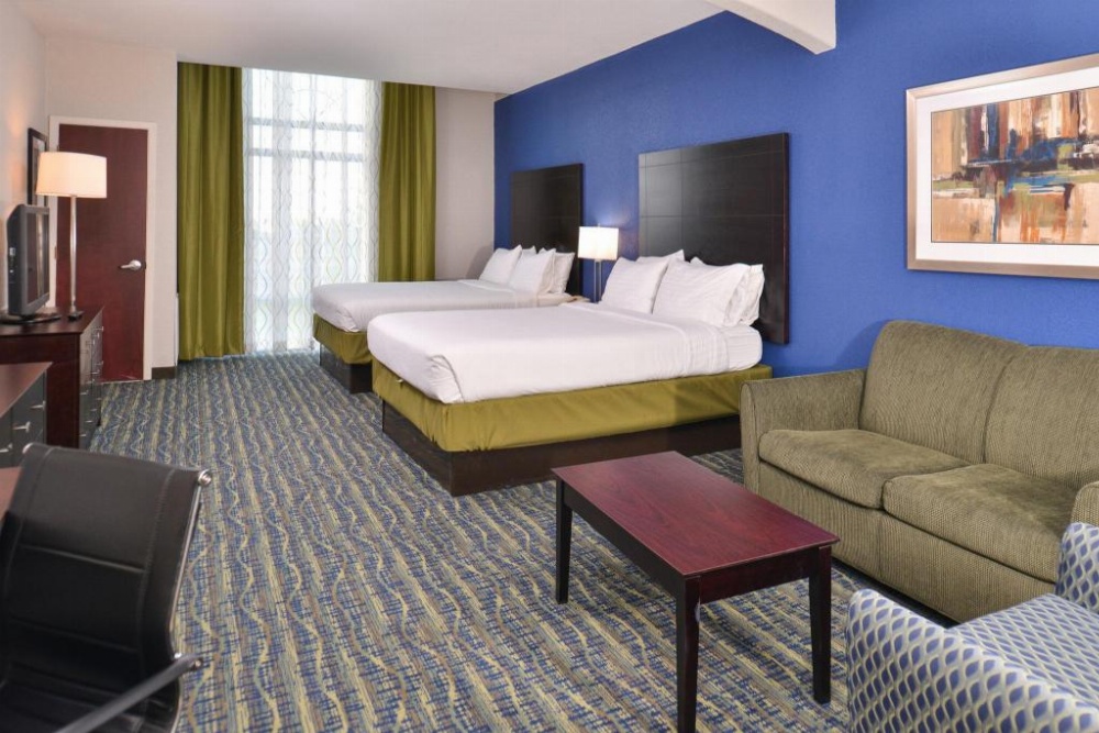 Holiday Inn Express & Suites San Antonio South Image 31