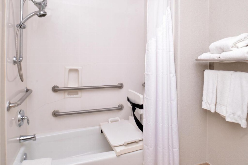 Holiday Inn Express & Suites San Antonio South Image 45